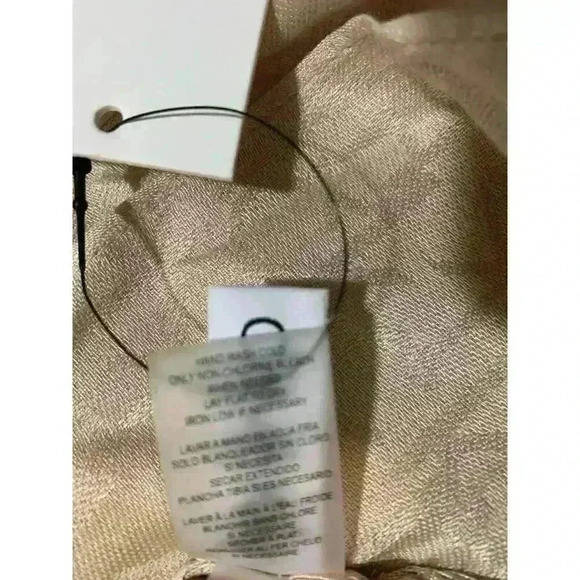 Calvin Klein CK Logo Monogram Cream Rectangle Scarf 26X72 NWT - Picture 6 of 7